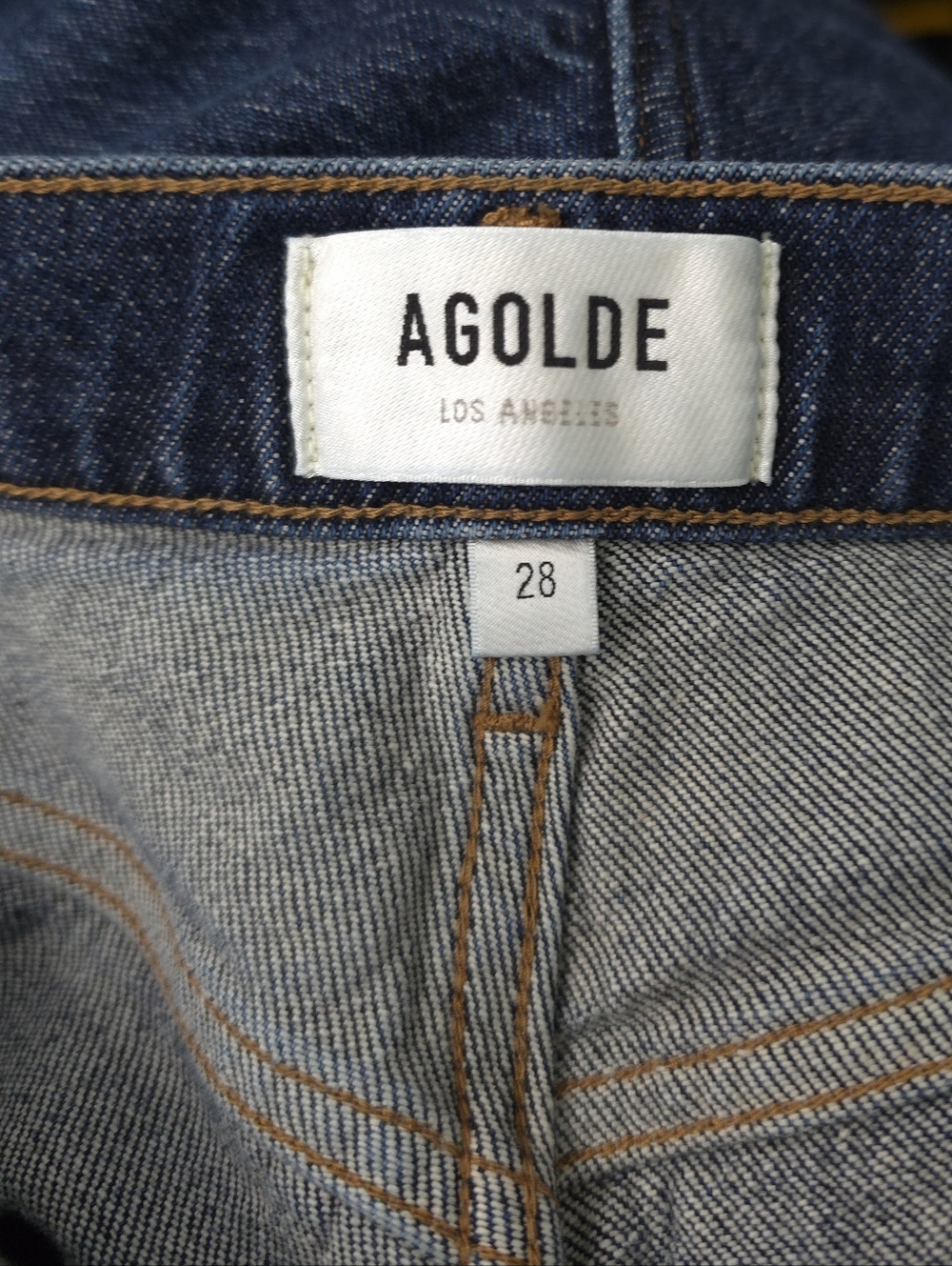 Agolde Ren Relaxed Straight Jeans In Echo Dark Blue Denim - Picture 4 of 9